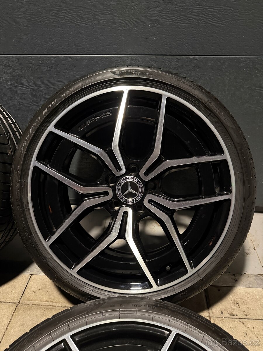 Mercedes C205 R19 Dvojrozměr C-class - 3