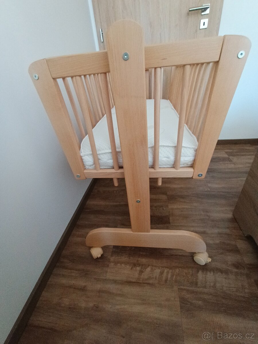 Dřevěná kolébka - 3