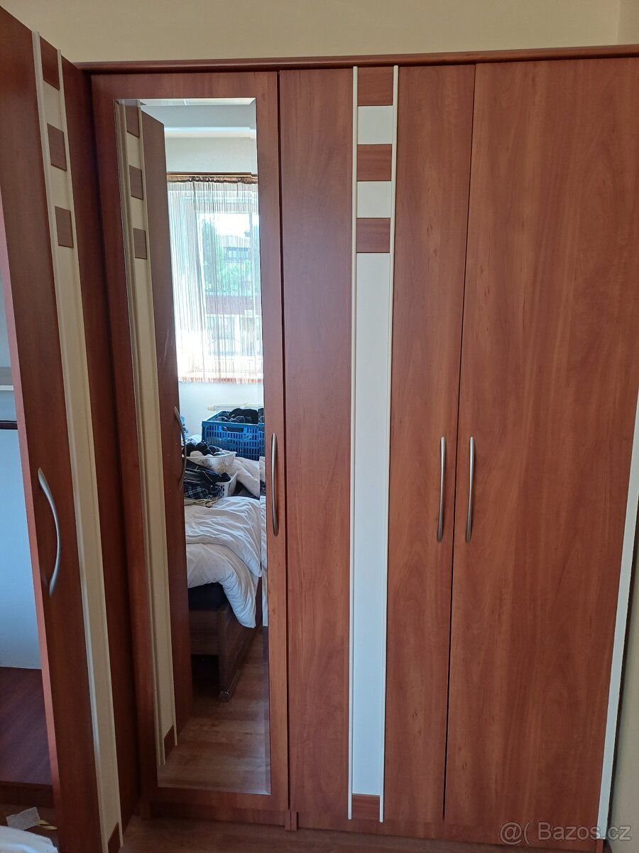 Prodám skříň - 3