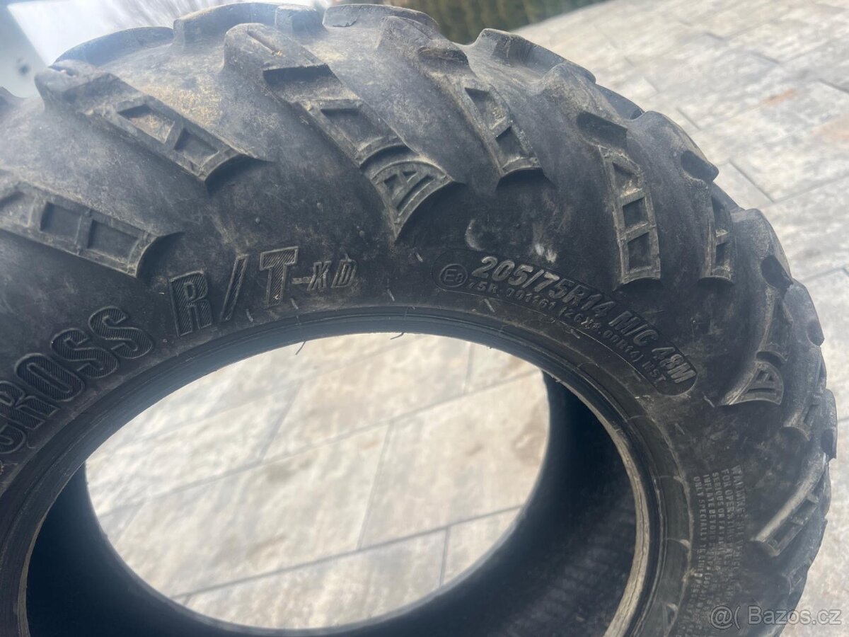 Prodám pneumatiku na čtyřkolku TERRA CROSS R/T