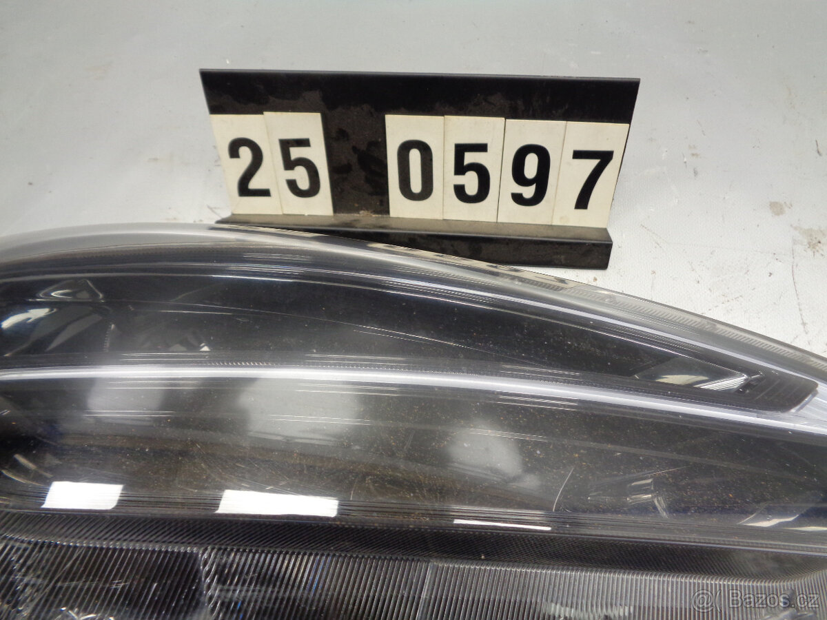 pravé přední LED světlo Hyundai i30 - 3