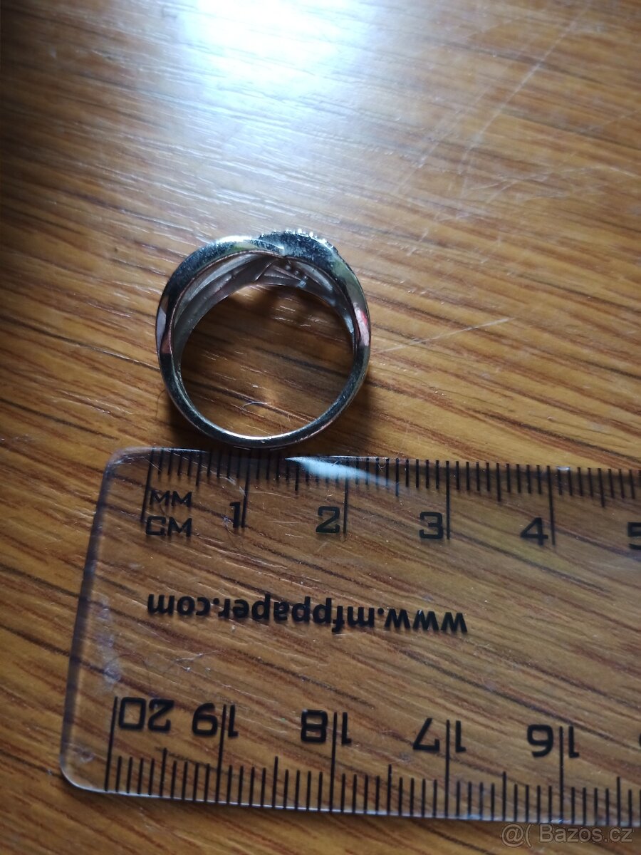 Prsteny - 3