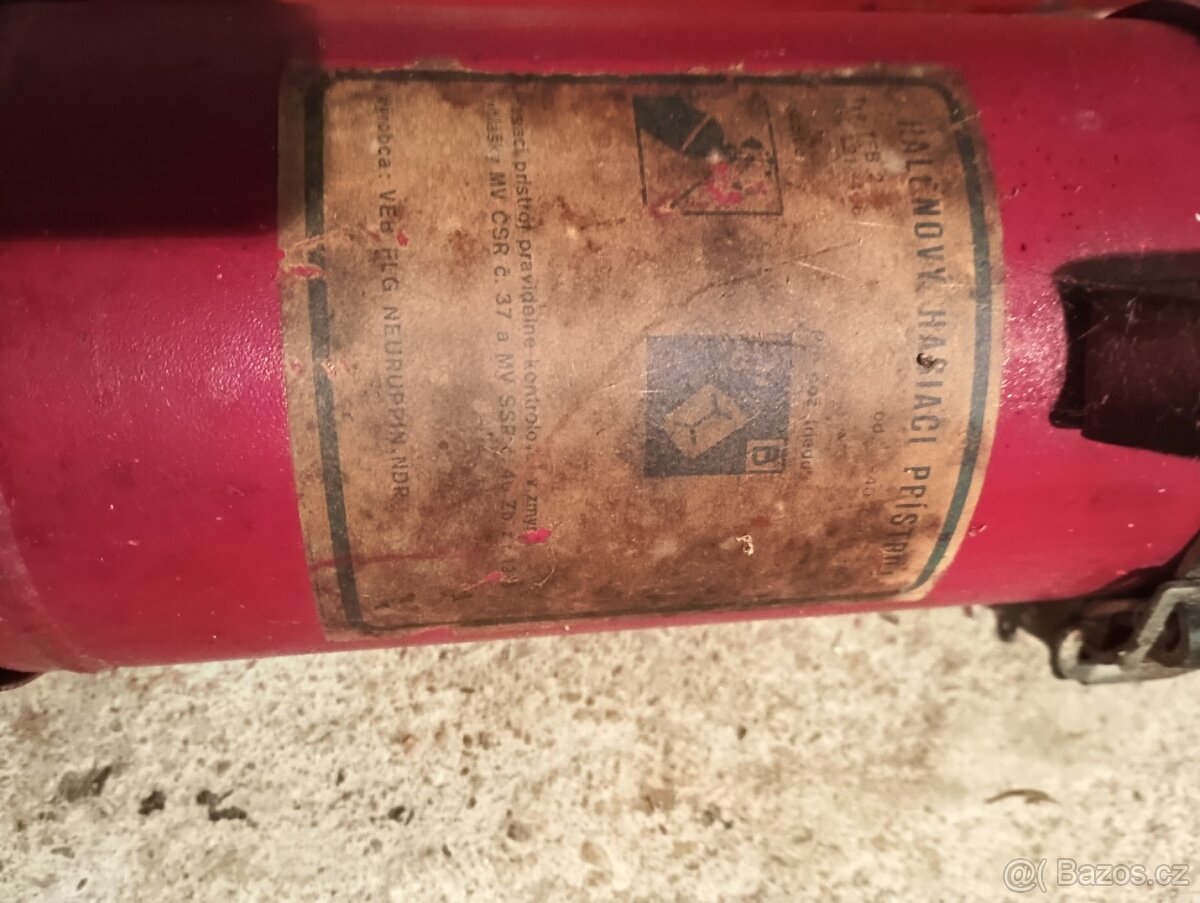 Starý ,retro hasici přístroj 2ks - 3