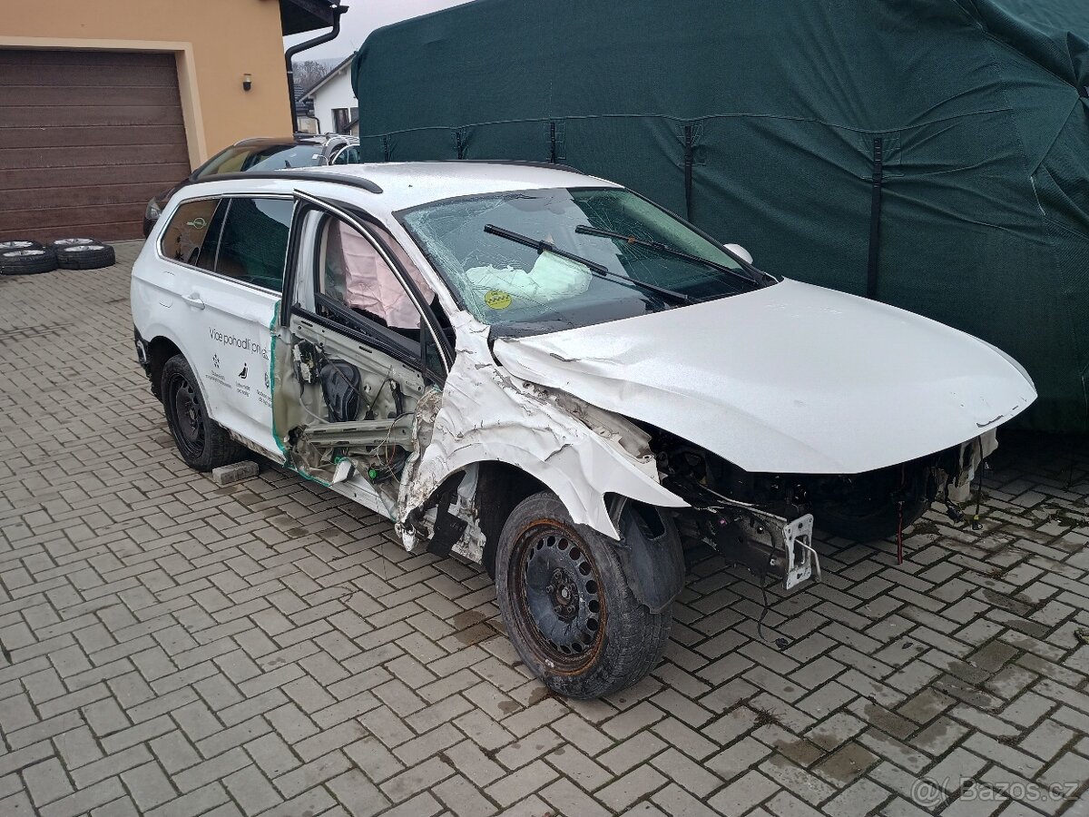 Prodám skelet VW Passat B8 variant - 3