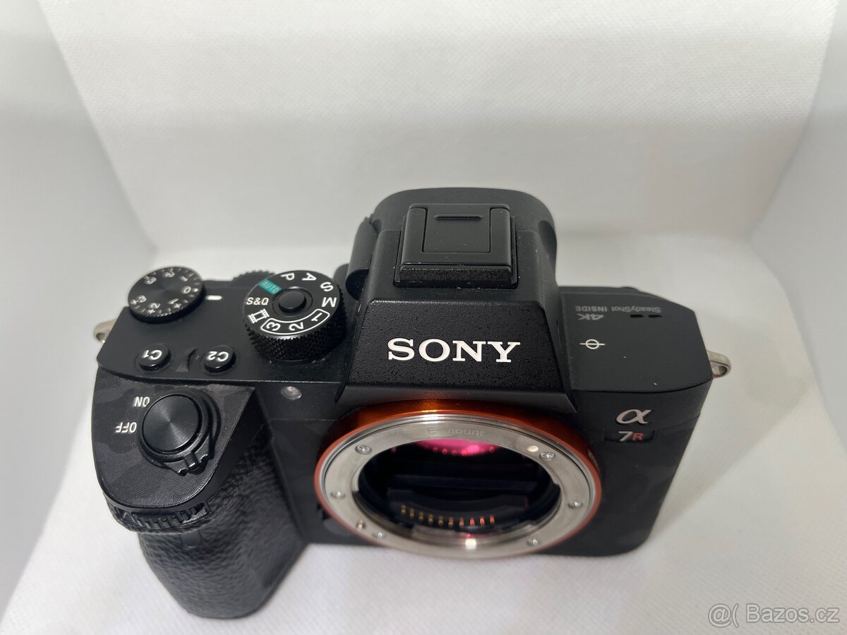 Tělo Sony A7R III - 3
