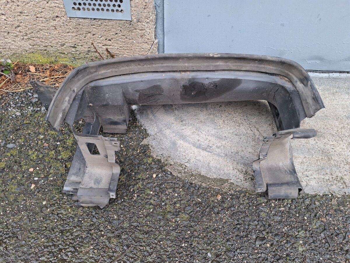 Vedení vzduchu BMW 316i 92 -98 - 3