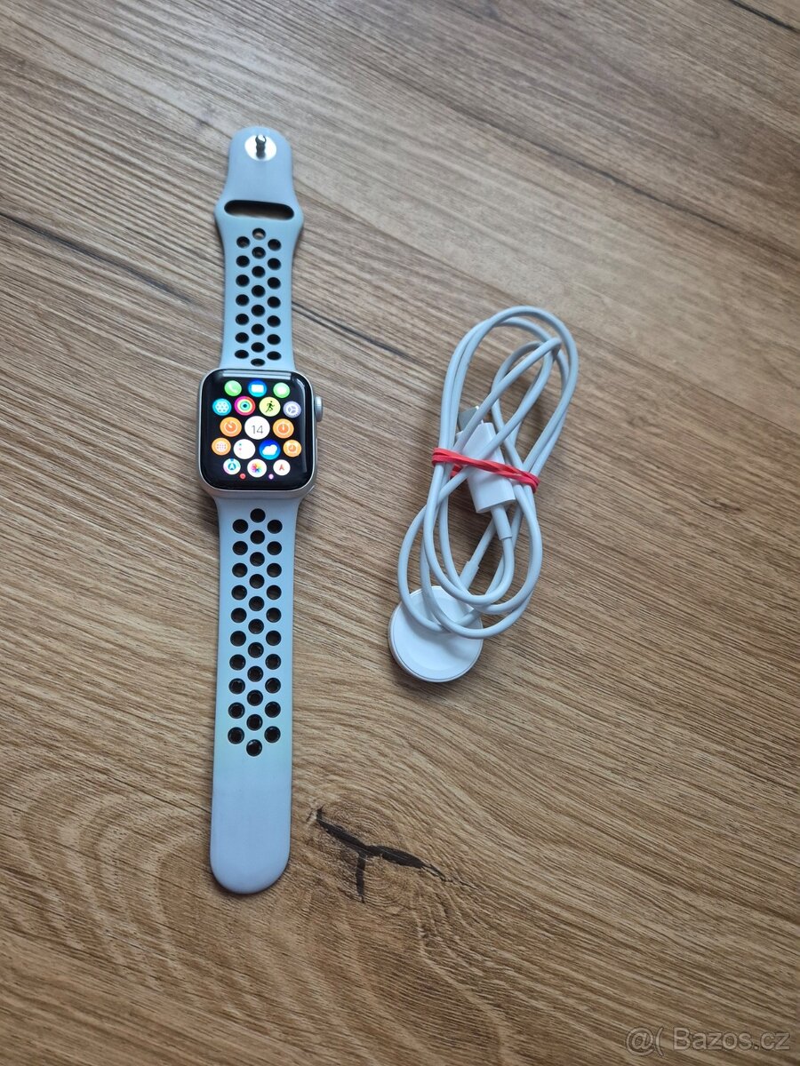 Apple Watch SE 40mm - 3
