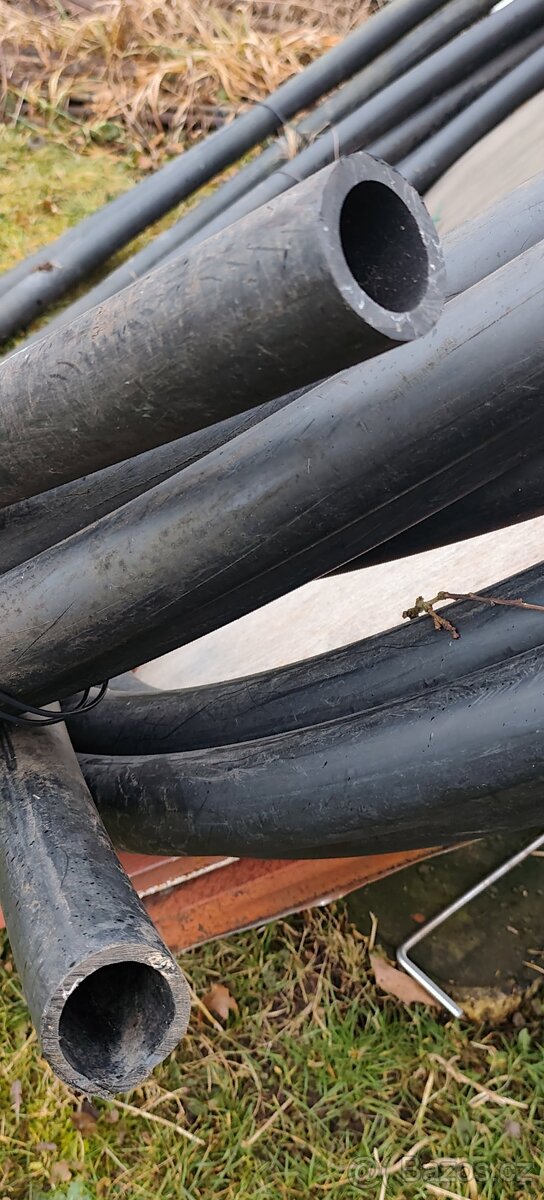 Vodovodní plastová hadice plus spojky - 3