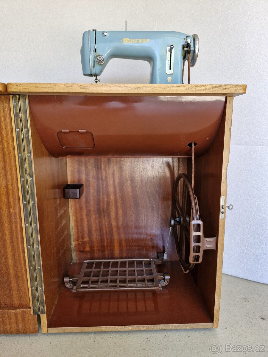 Šicí stroj Minerva - 3