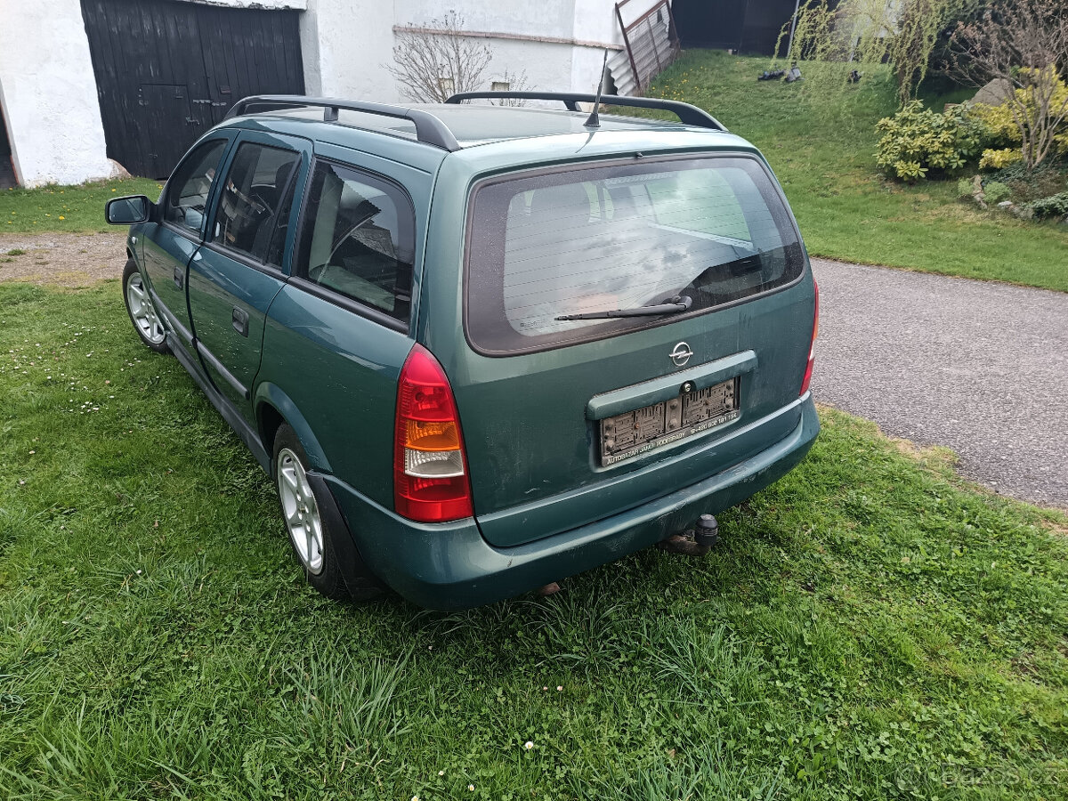 Opel Astra Combi - 3