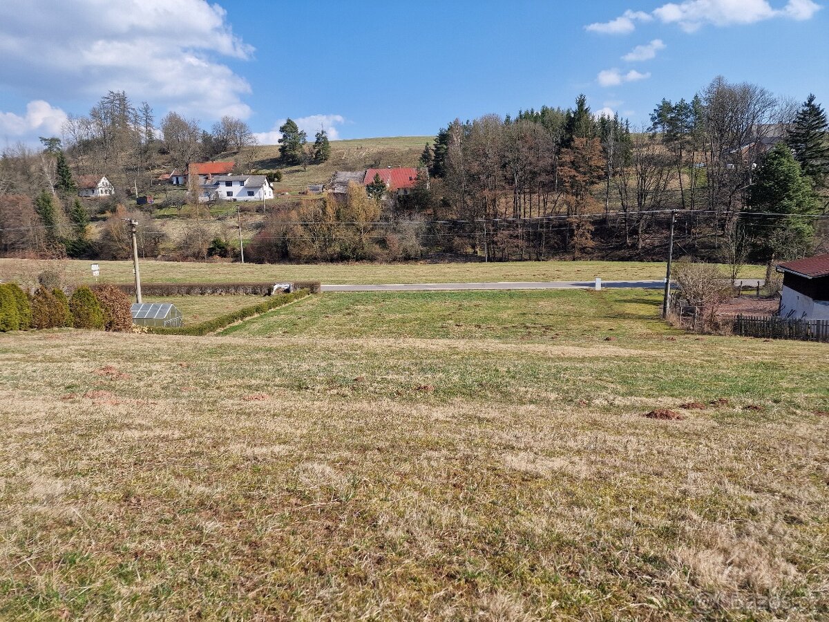Stavební pozemek - 3