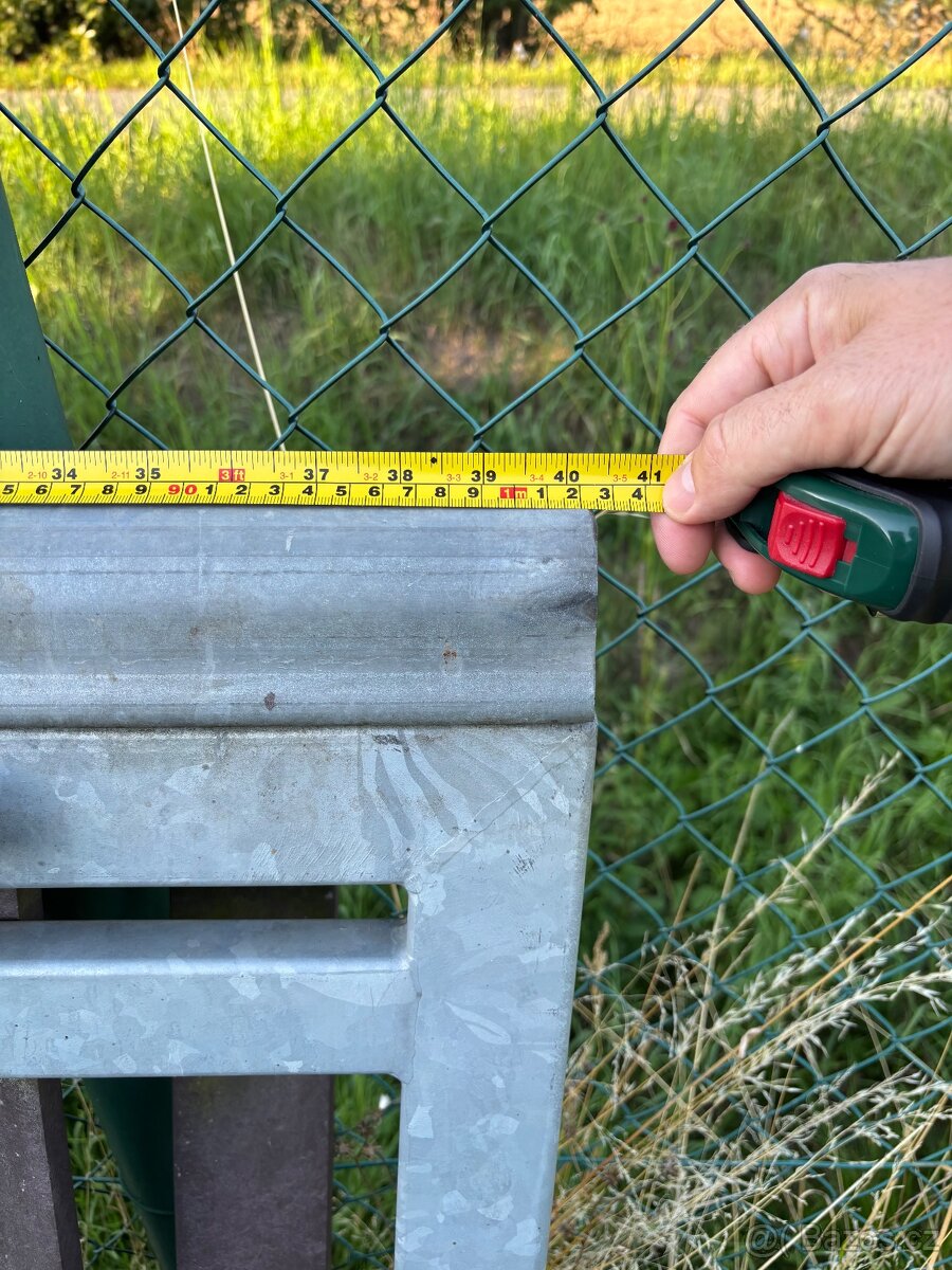 Pojezdová brána - 3