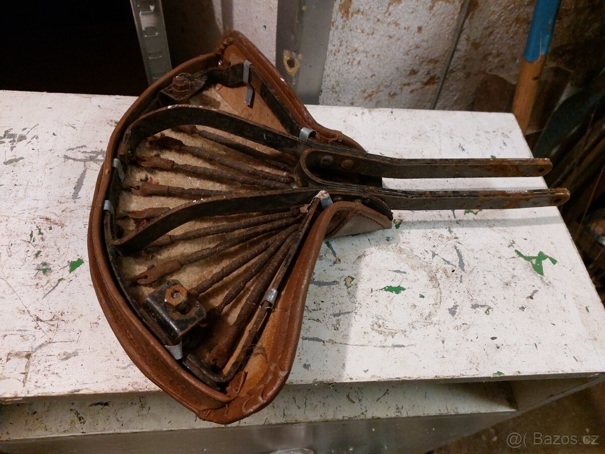 Dily ČZ predvalecna / ČZ 150C / kyvacka 350 / manet - 3