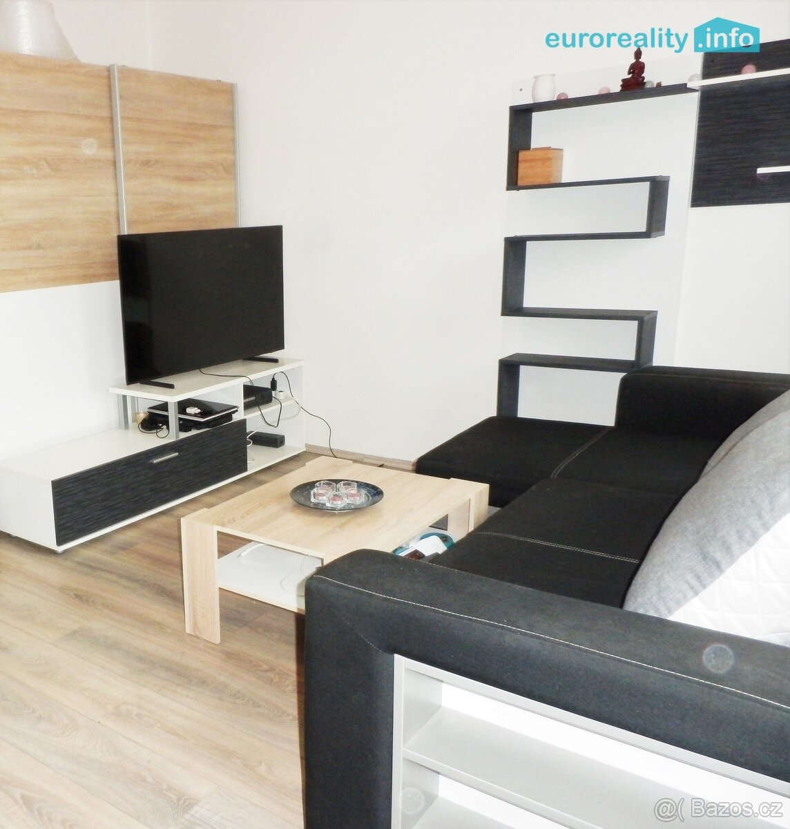 Prodej, byt 1+kk, 27 m2, Praha 9 - Letňany - 3