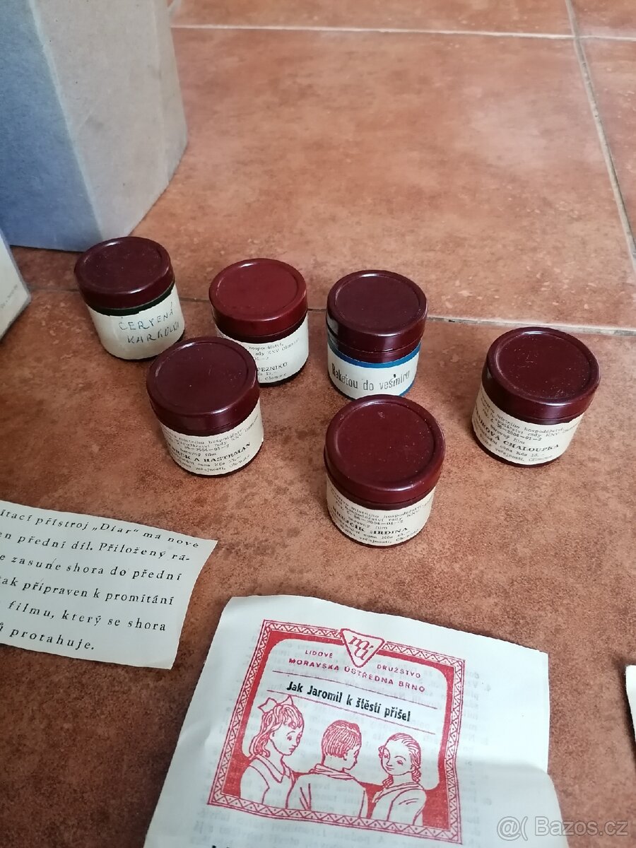 Dětská promítačka, diaprojektor . - 3