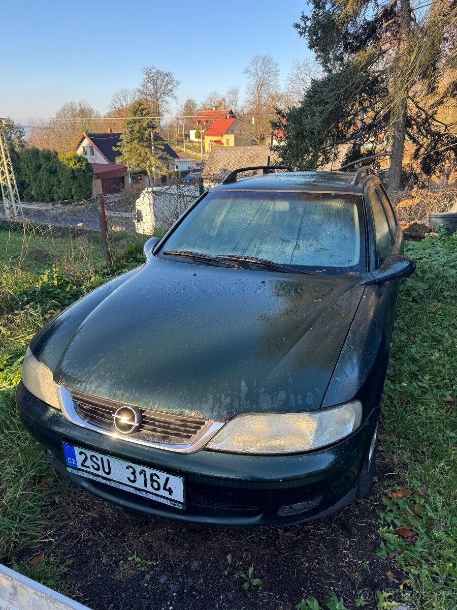 Seat Alhambra + Opel Vectra - 3