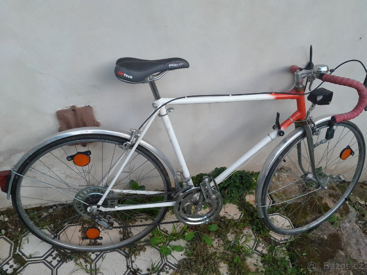 Jízdní kolo Favorit - 3