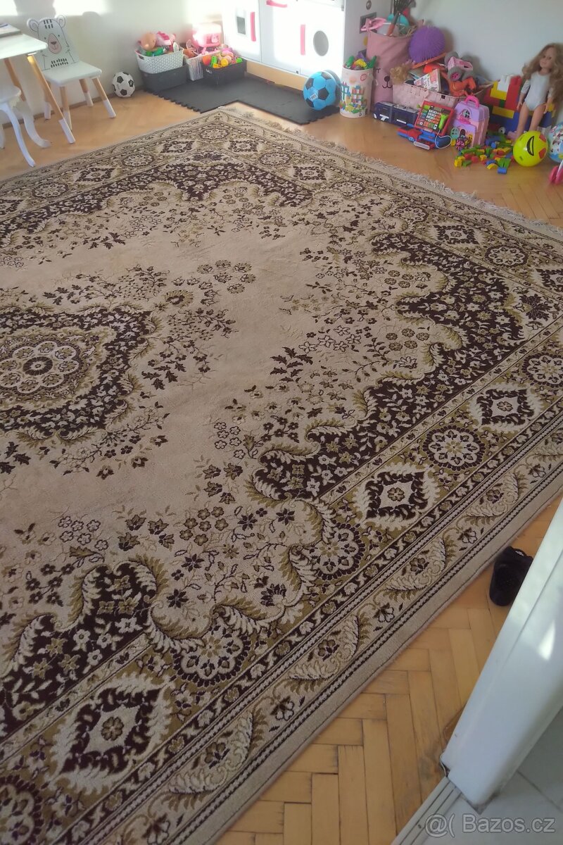 Prodám koberec 4x3 m - 3