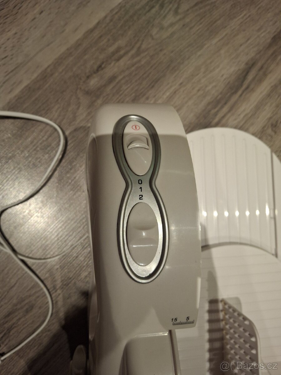 Elektrický kraječ - univerzální - 3