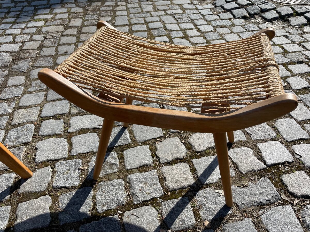 Starožitný set Halabala podnožky a stul - 3