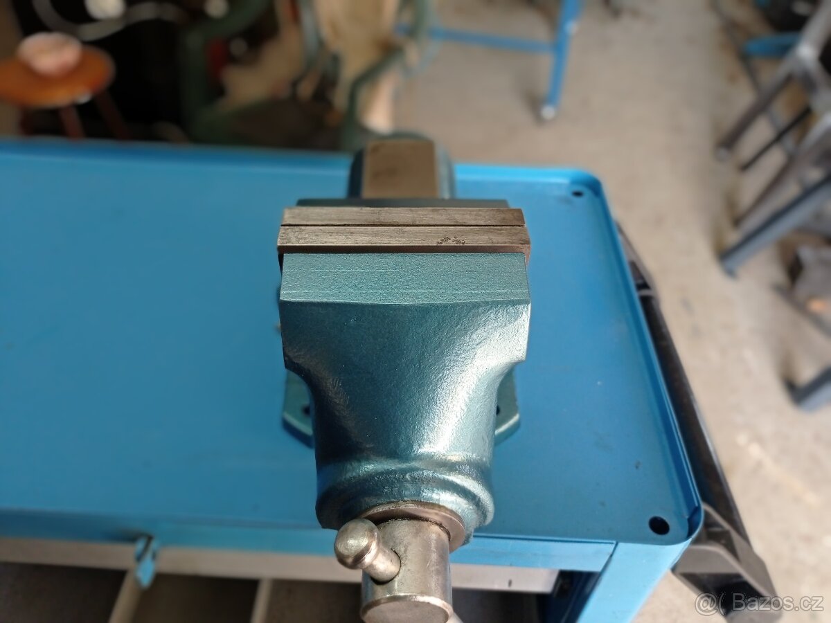 Svěrák York 100L - 3