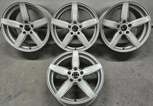 BMW 18" 8J ET30 5x120 - 3