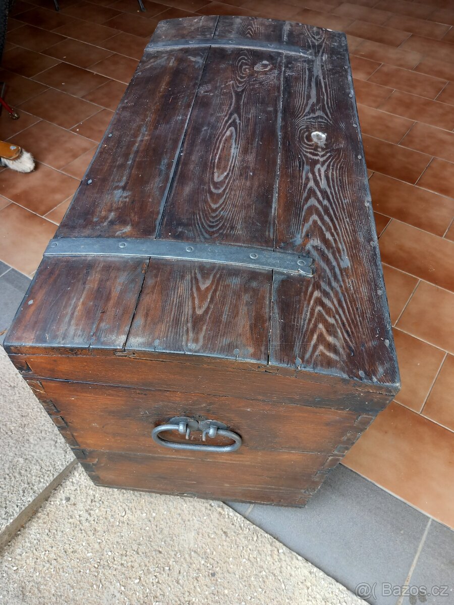 Stará truhle - 3