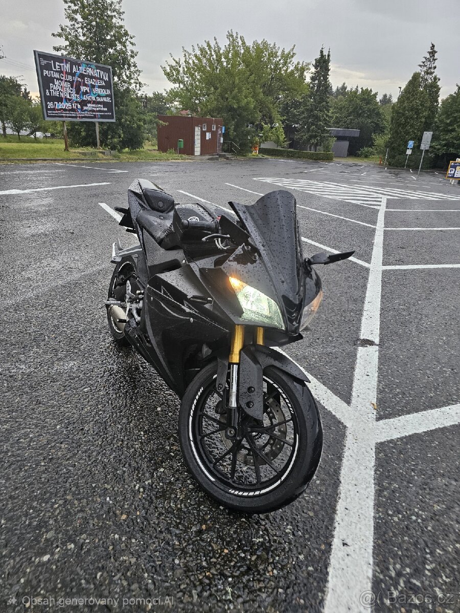 Yamaha YZF-R125 - 3