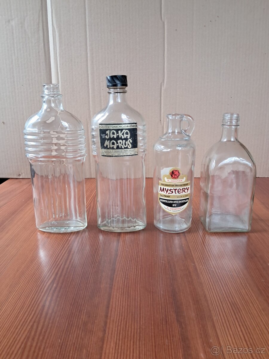staré lahve od alkoholu - 3