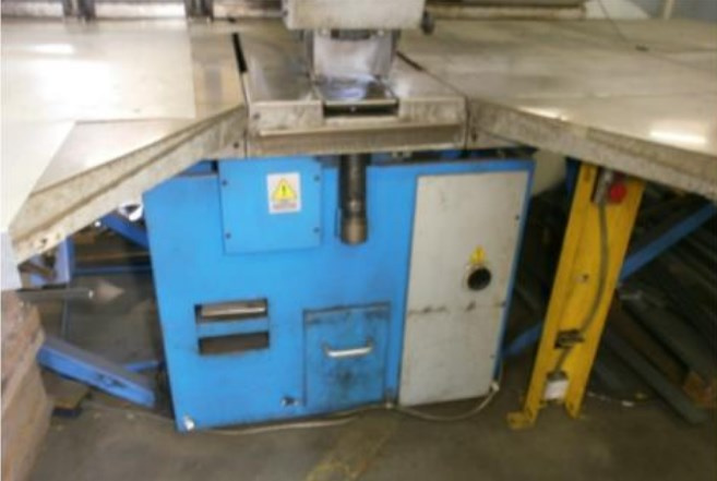 Vysekávací stroje CX 1000/30 CNC - 3