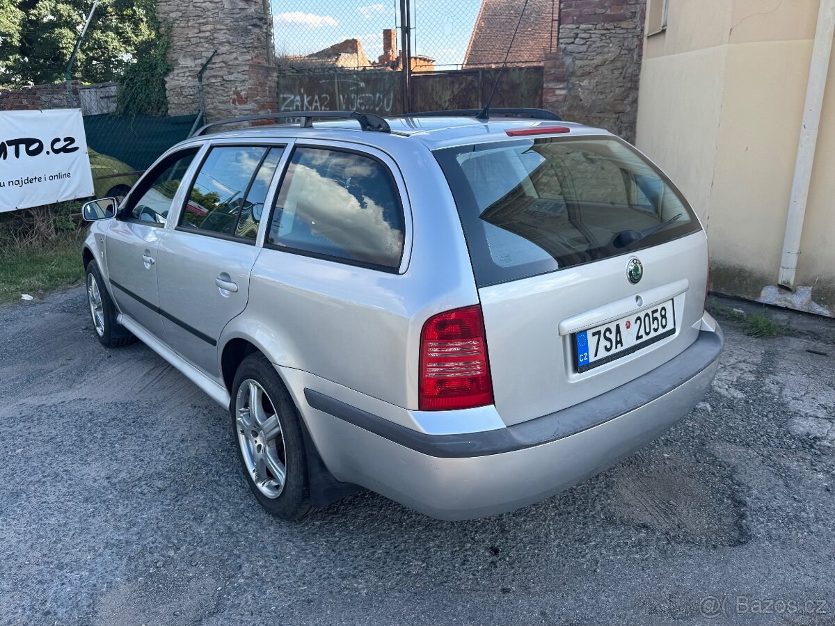 Škoda Octavia, 2.0i 85kW Ambiente.4x4 - 3