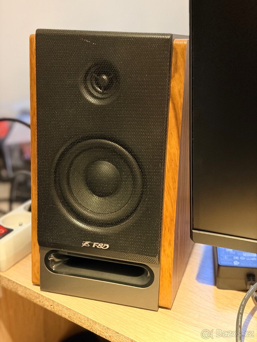 Fenda F&D R27BT prodám - 3