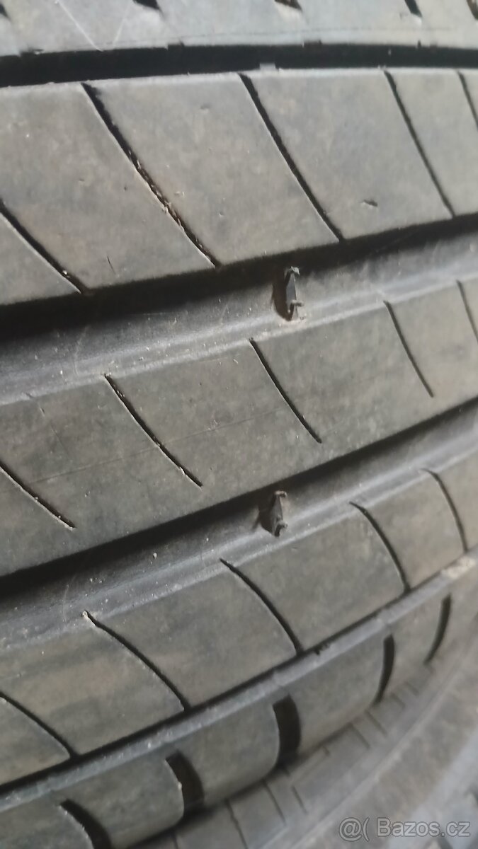 Michelin 215/65/r17 - 3