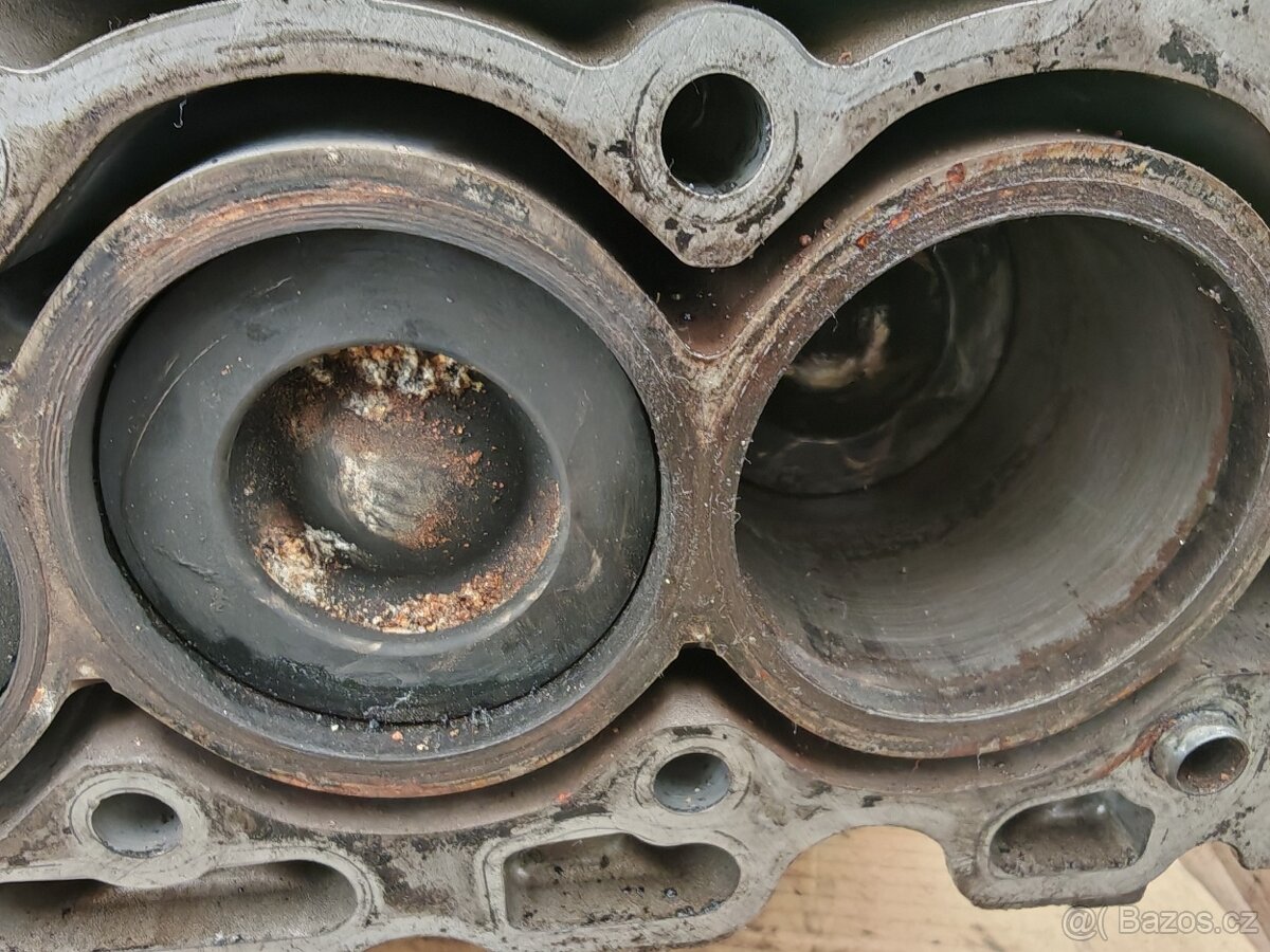motor Ford T1GA - 3