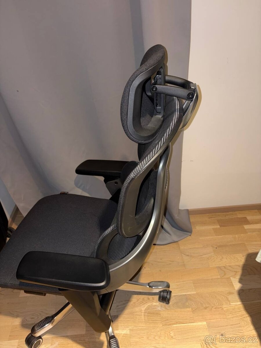 Kancelářská židle AlzaErgo Chair Abyss 2 černá - 3