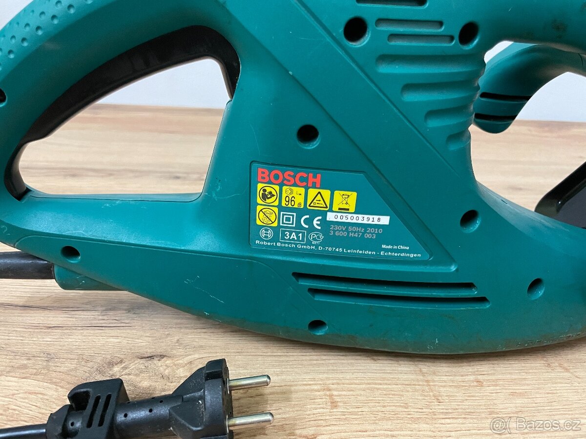 NŮŽKY NA ŽIVÝ PLOT BOSCH - 3