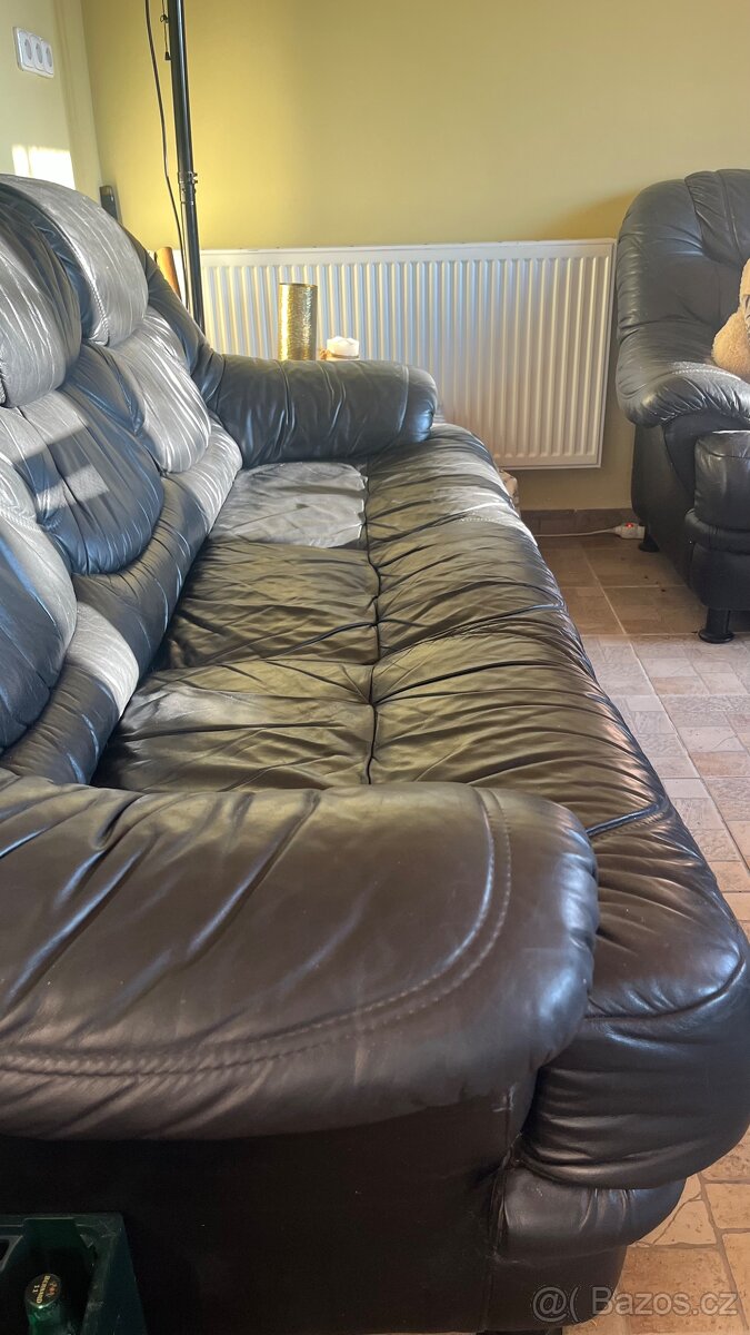 Kožená černá trojmístná sedačka - 3