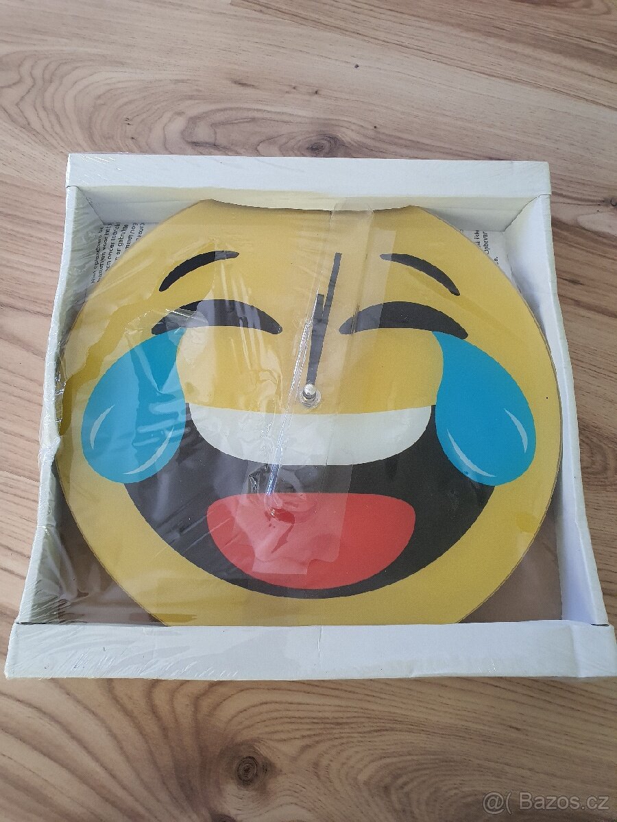 Nové nástěnné hodiny smajlík - 3