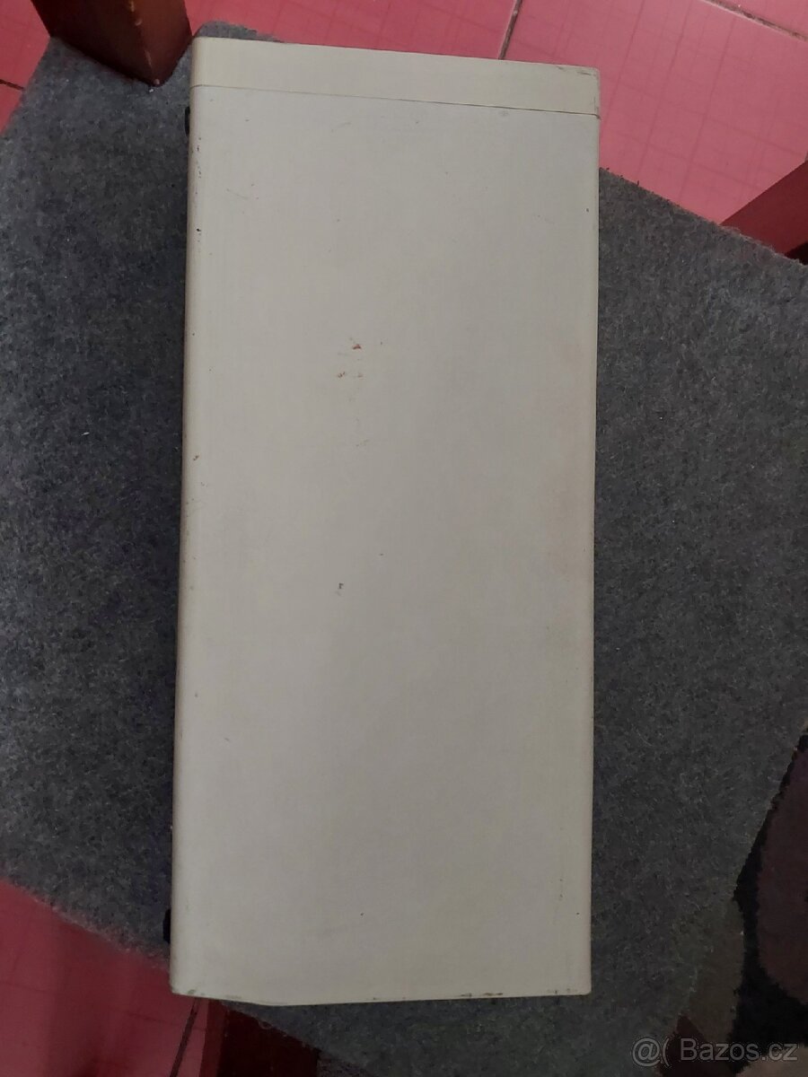 Záložní zdroj pro 3 vstupy - 3