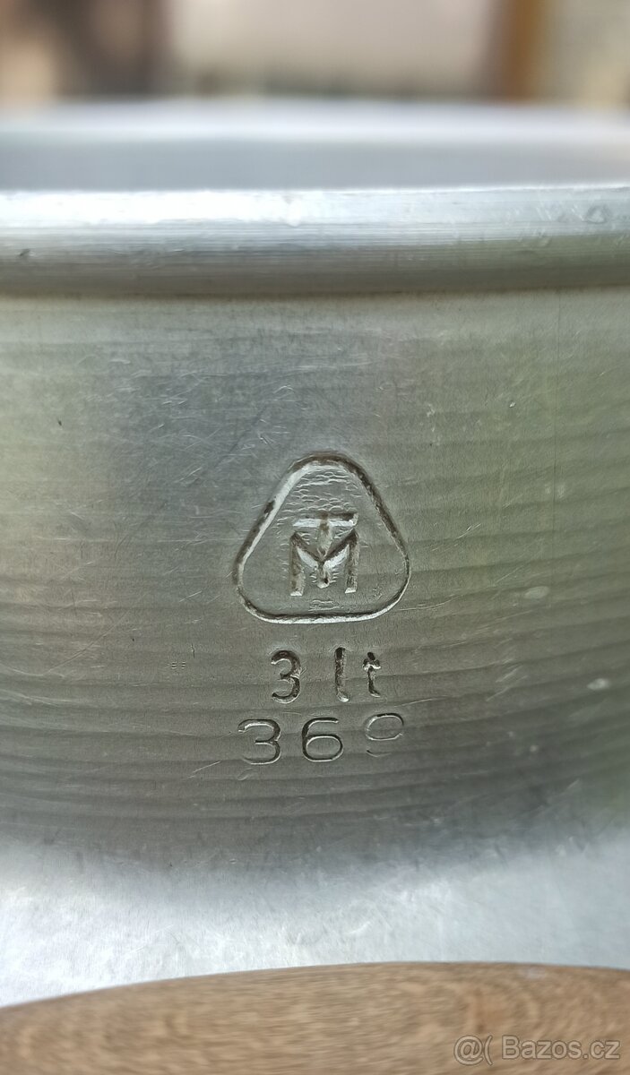 Retro hliníková konvička, 3 l - 3