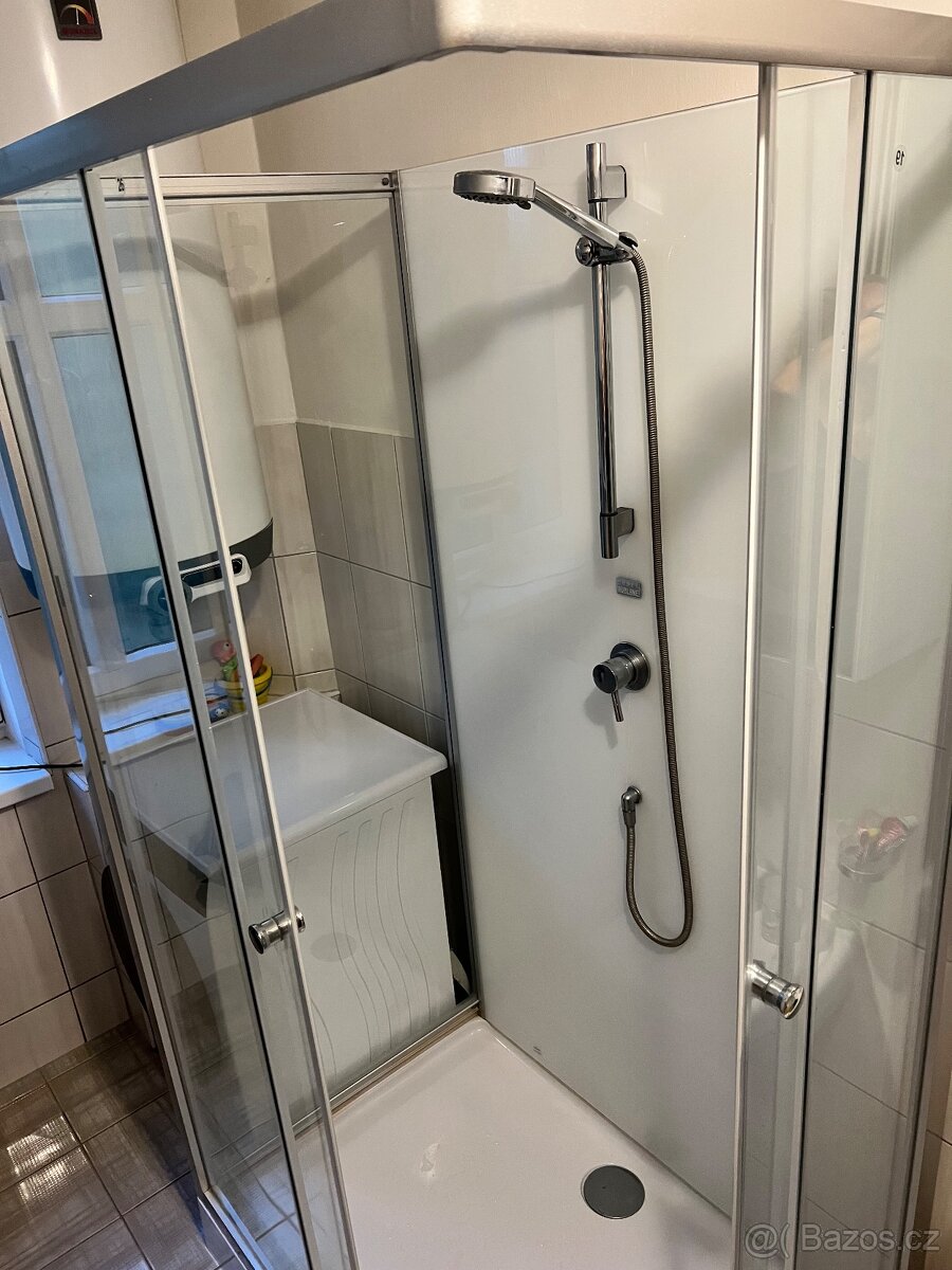 Kabinový sprchový kout - 3
