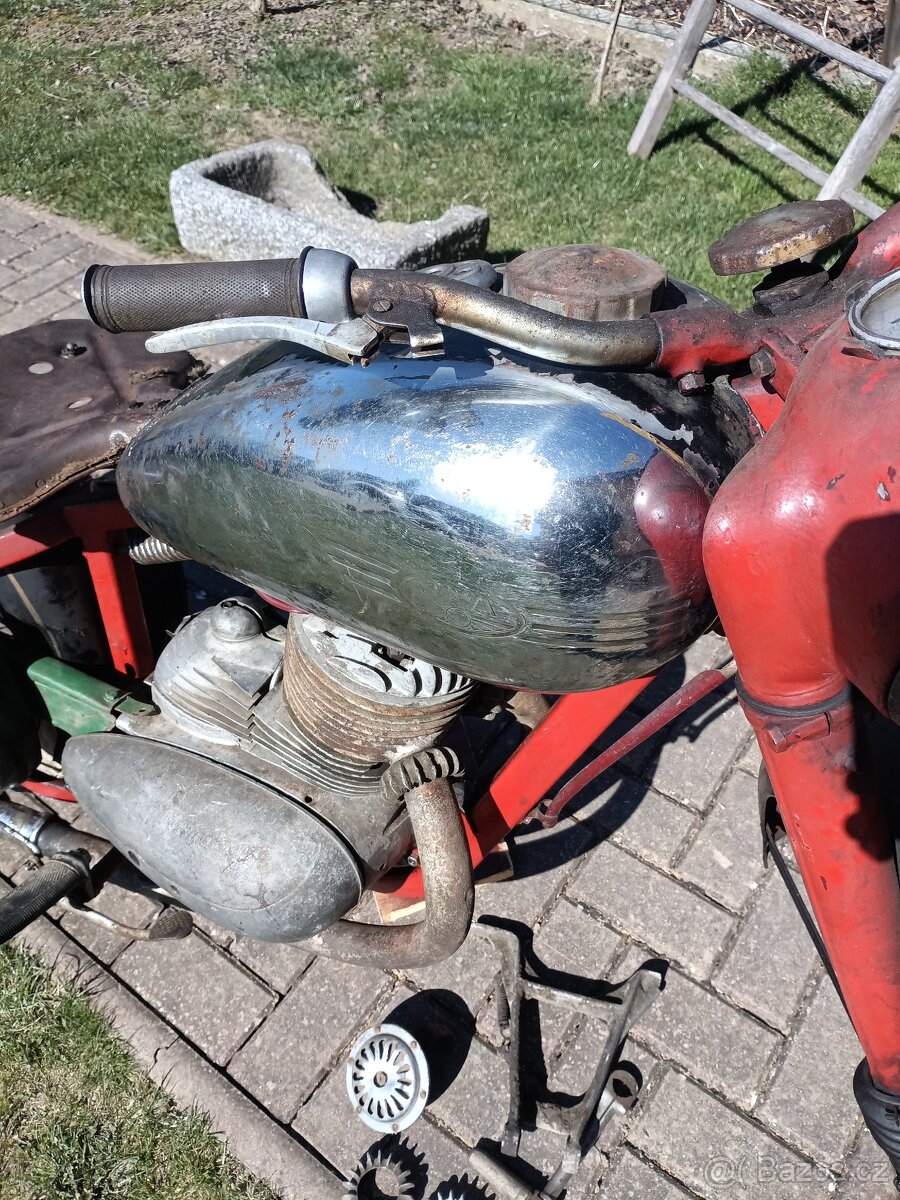 Jawa 250 Pérák - 3