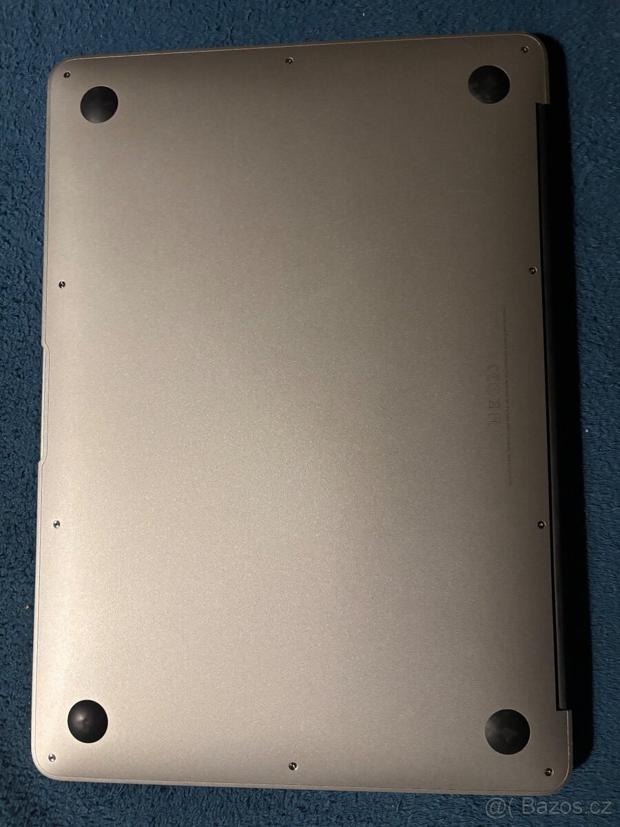 MacBook Air 13 2017 - 3