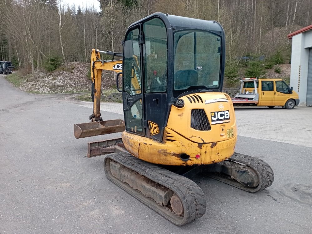 JCB 8030 - 3