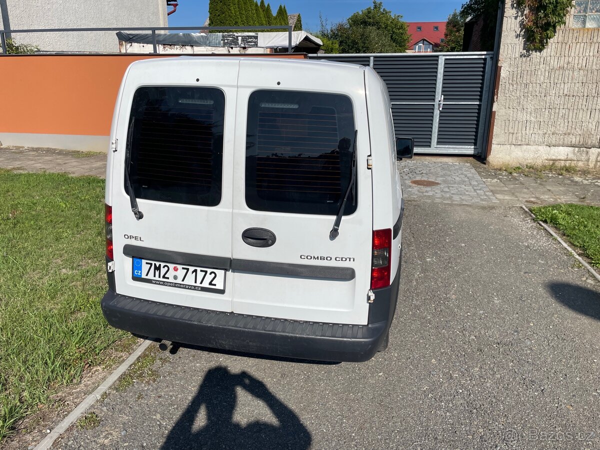 Opel Combo 1.3 CDTi 55kw rok v.2009 - 3