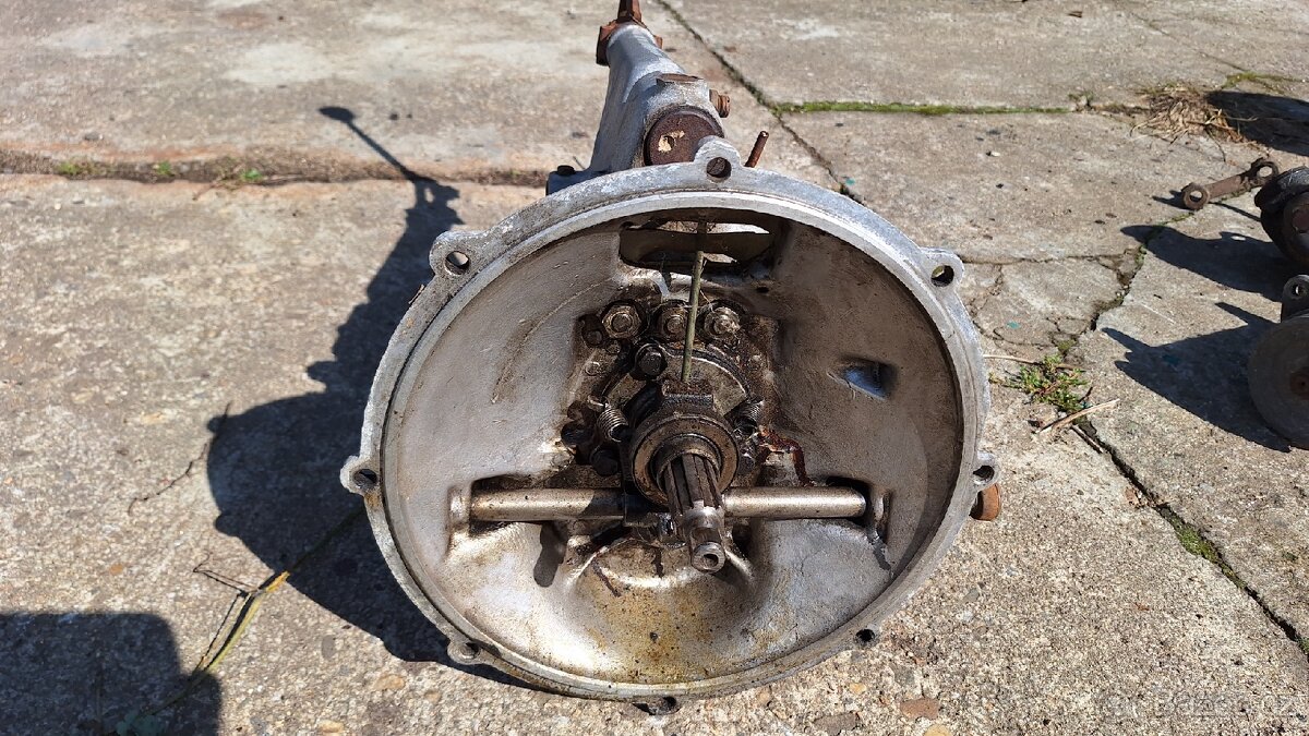 Škoda Octavia díly - 3