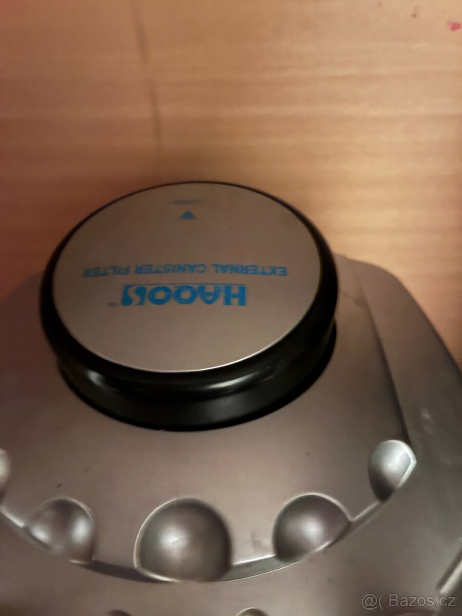 Akvárko s příslušenstvím - 3