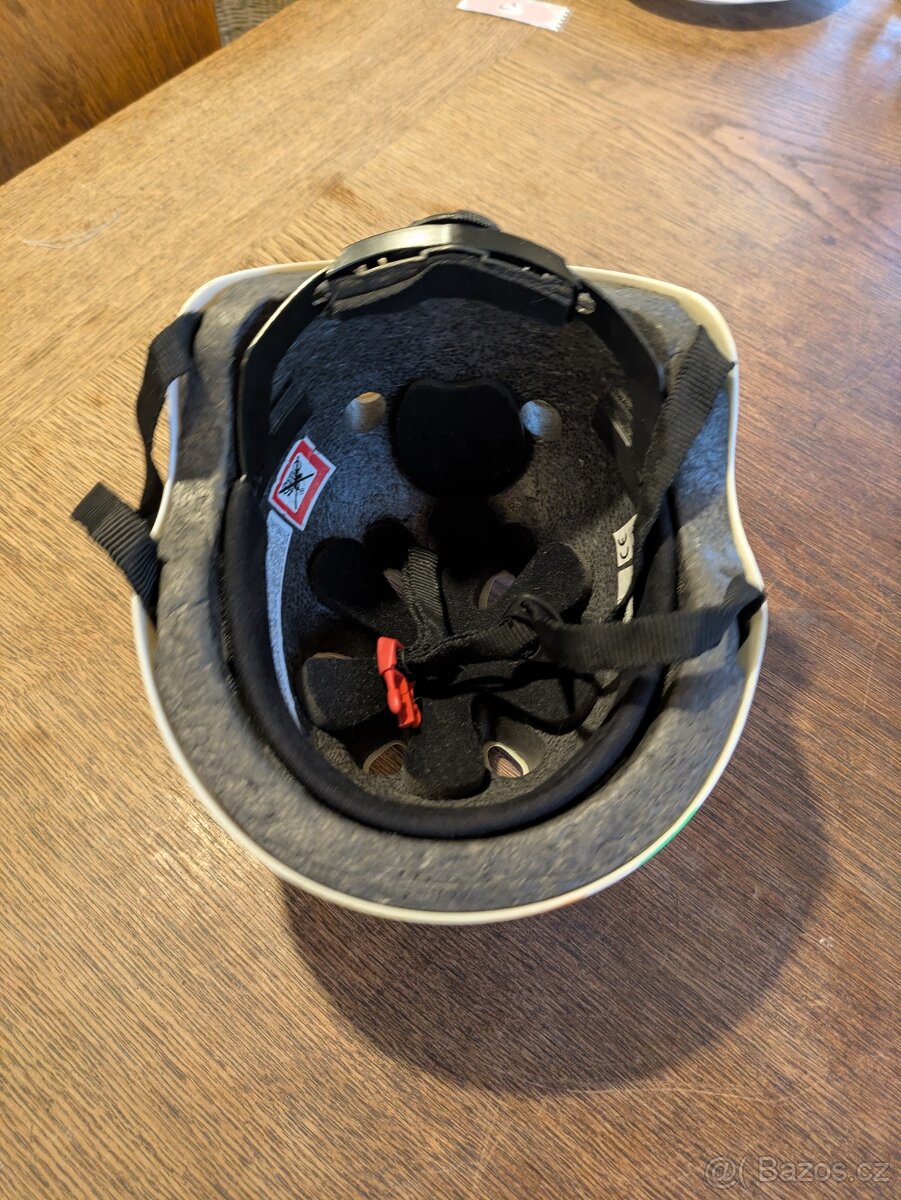 dětská helma na kolo Kiddimoto, puntíky - 3