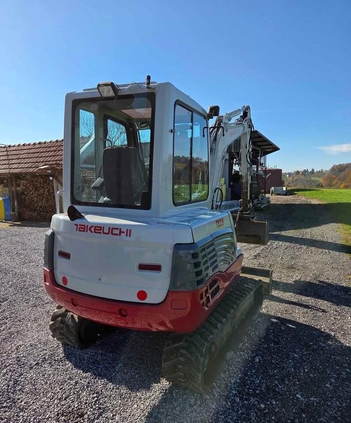Takeuchi TB 235 - 3