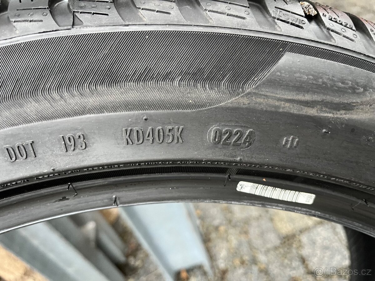 Pneu Pirelli 245/45 R20 Sottozero 3 - zimní - 2 ks - 3